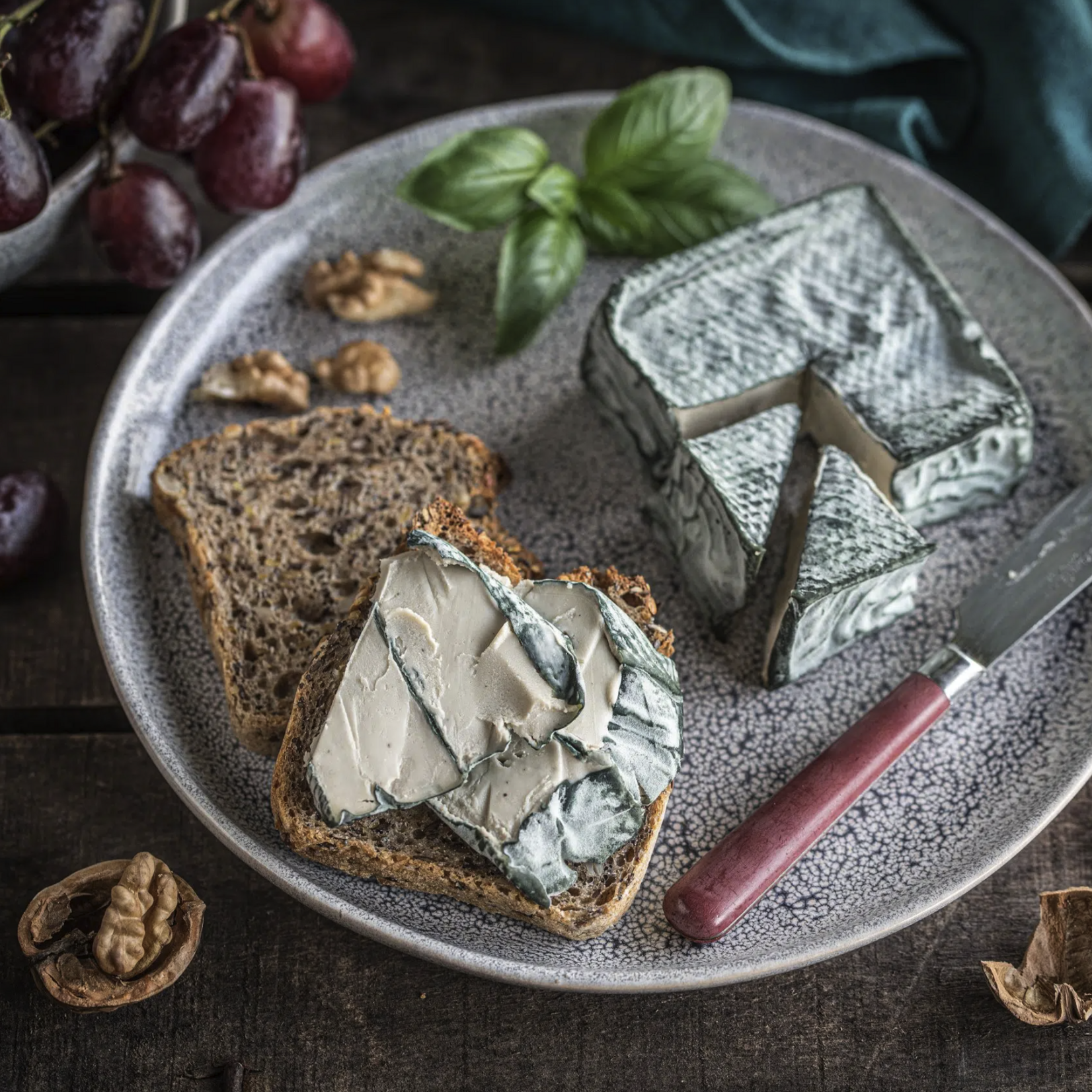 MAISON BOUCAN MAISON BOUCAN (Bio) Vegan Pebeyec Milde blauwe/geitenkaas (180g)