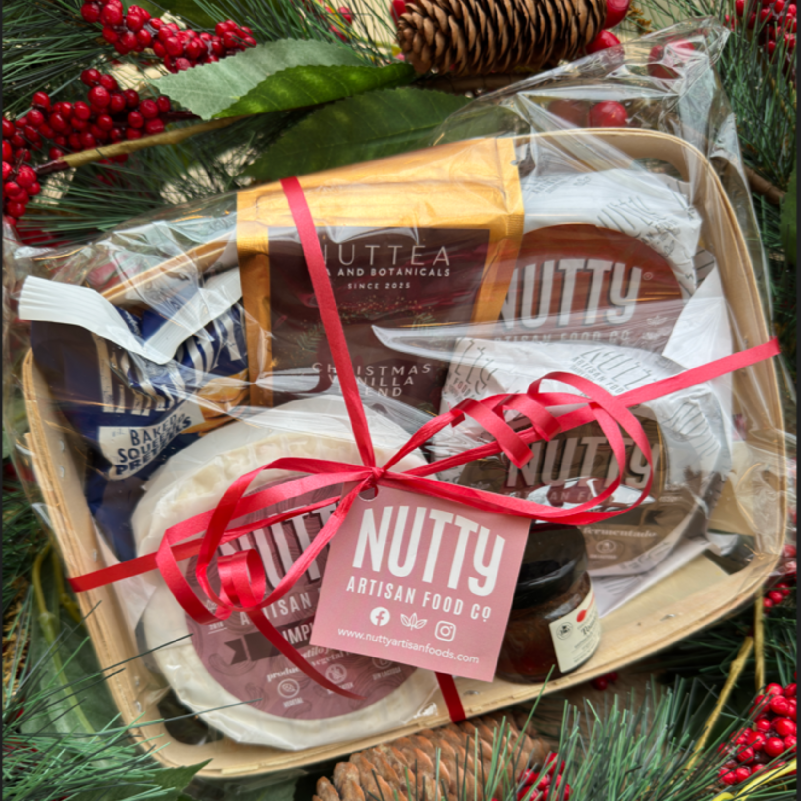 NUTTY NUTTY Vegan Cheese Christmas Basket – Limited Edition