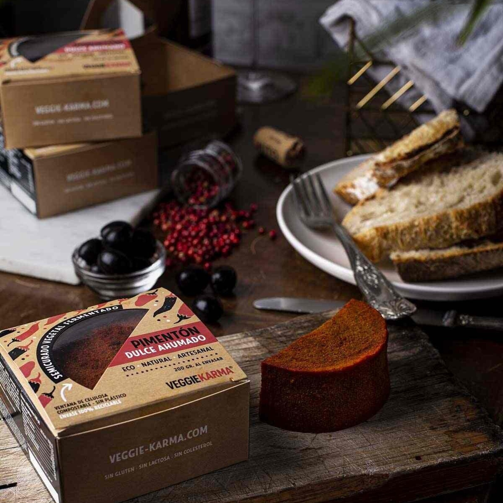 VEGGIE KARMA Veggie Karma Bio Vegan Kaas met Gerookte Zoete Paprika