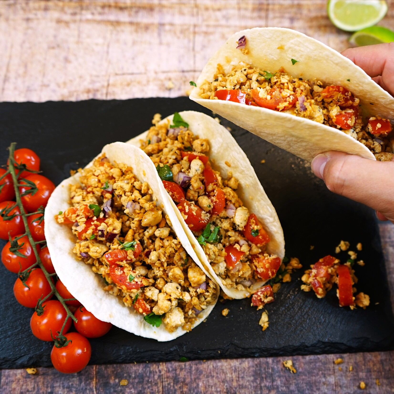 Revo Foods [V] Pilzprotein Hack - Vegan minced alternative