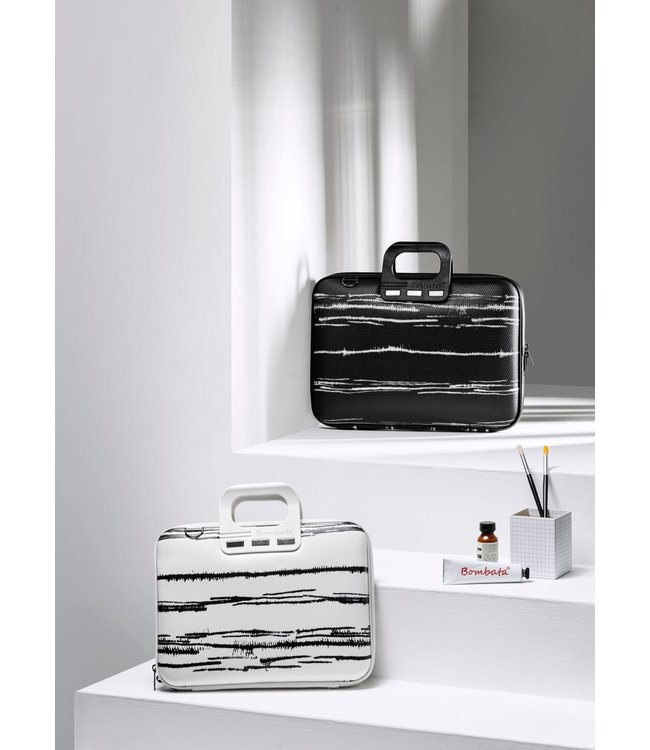 Bombata Black or white 15"