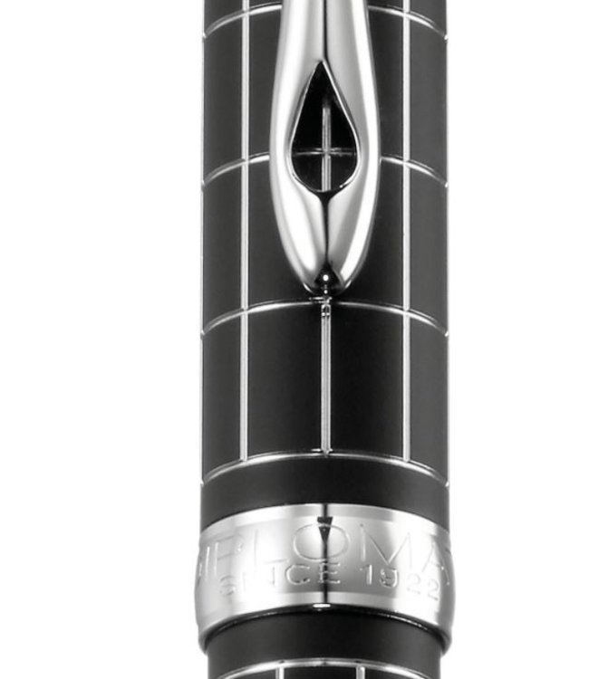 Diplomat Excellence A Plus Rhombus guilloche zwart mat RB