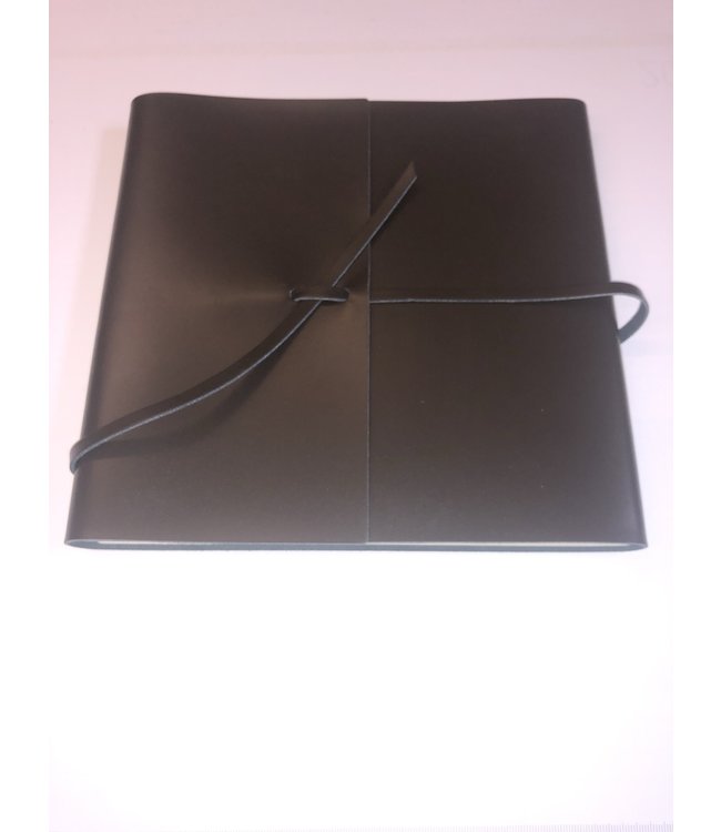 Pinetti Gastenboek smooth leather (21 x 21 cm)