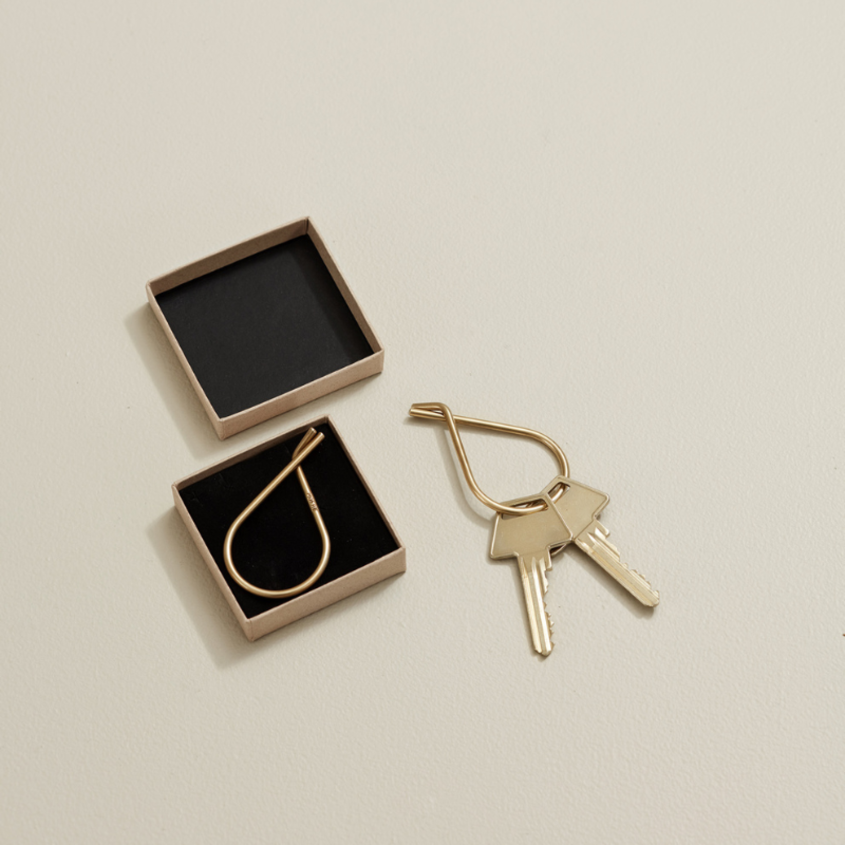 moebe moebe key ring - brass