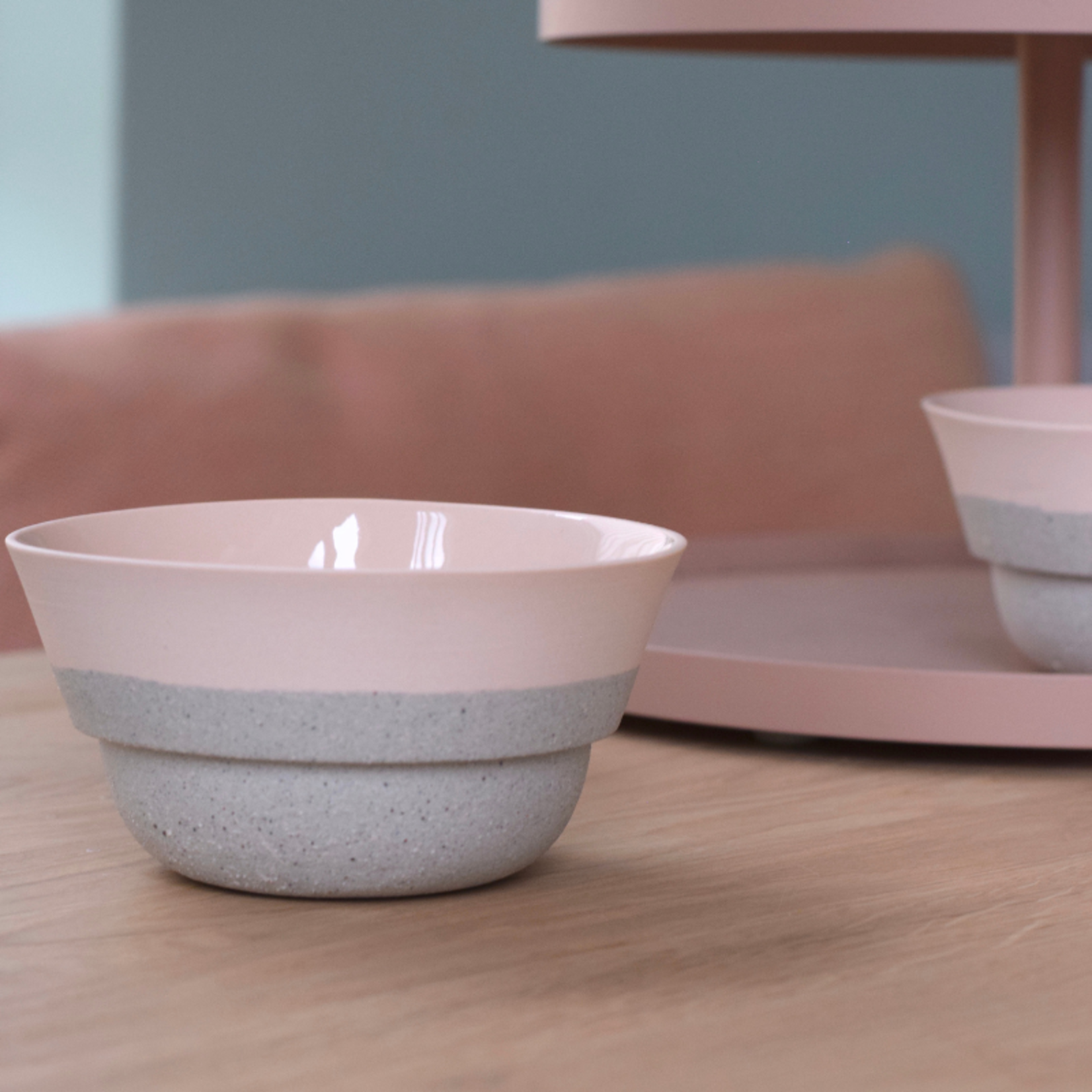 form keramiek form  - bowl roos  - limited edition sand