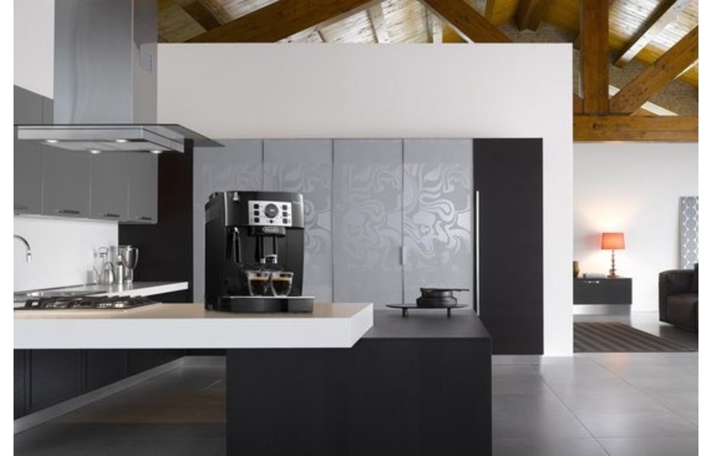 De'Longhi Magnifica S ECAM 20.110.B Zwart espressomachine