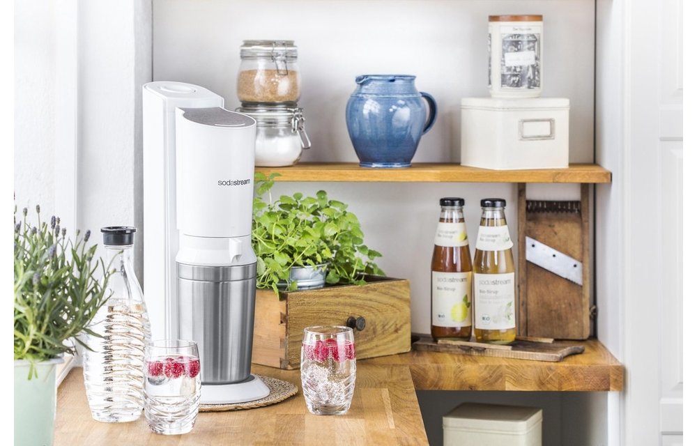 Sodastream Crystal White incl. 2 glazen karaffen en 60L CO2 cilinder