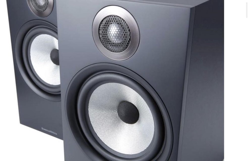 Bowers & Wilkins 606 Speaker (Zwart) - Boekenplank speaker