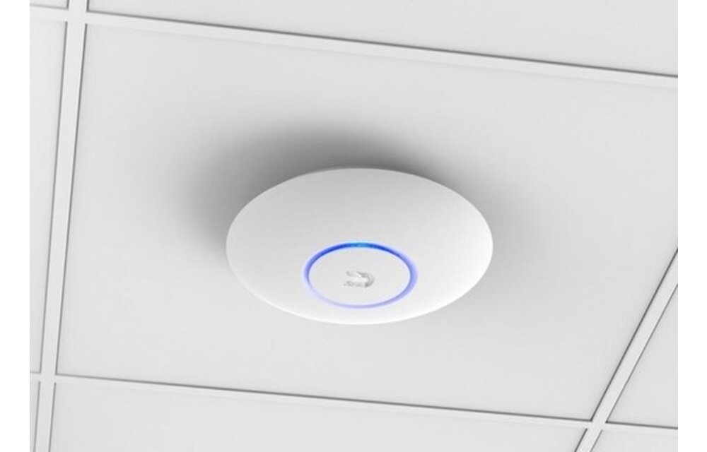Ubiquiti UniFi Access Point (UAP-AC-LR) - Access point