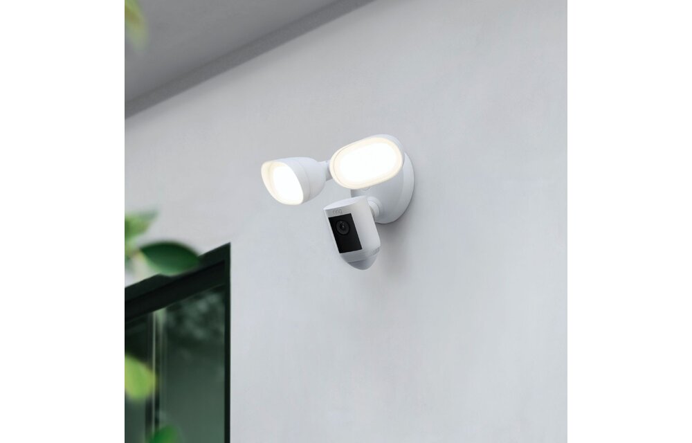 Ring Floodlight Cam Wired Pro Wit - Beveiligingscamera