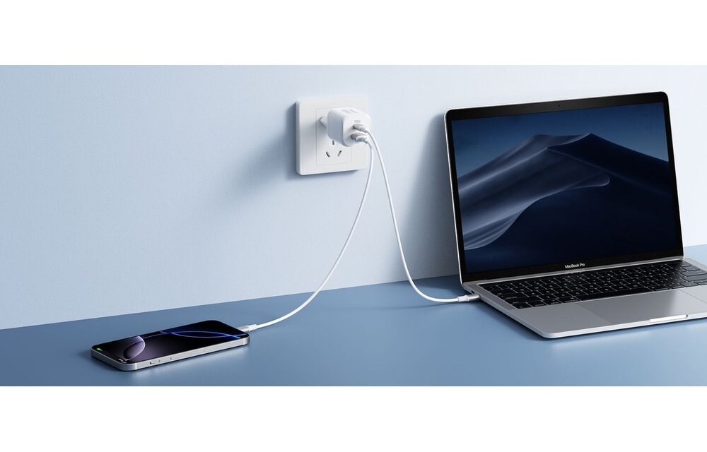 Veger snellader 100 Watt 2x USB Poort + USB-C Kabel 1,5m Nylon Wit