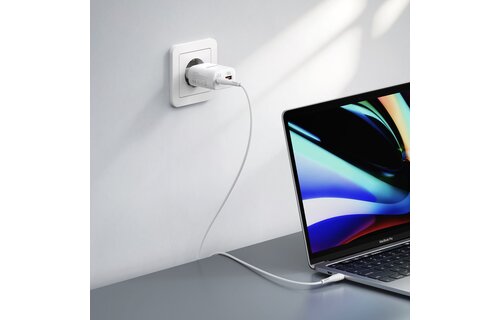 Veger snellader 45 Watt 2x USB Poort + USB-C Kabel 1,5m Nylon Wit