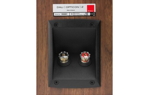 Dali Opticon 2 Bruin  - Boekenplank speaker