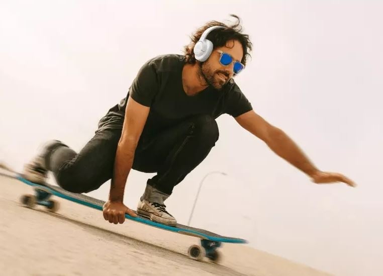 JBL Tune 710 BT (Wit) - Draadloze koptelefoon