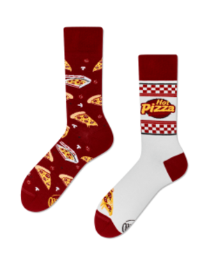 Mismatched Sokken Sokken Pizza Slice by Many Mornings