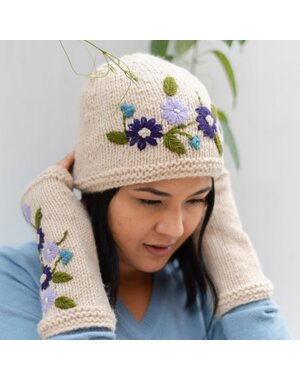 Sjaal met Verhaal Muts Flowers beige