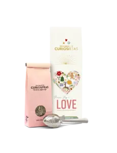 The Cabinet of CuriosiTEAs Love  white Christmas Tea Giftbox
