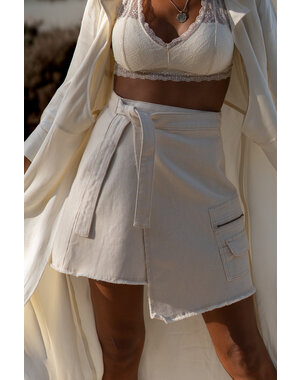 MOOST Wanted Wikkelrok Muse licht beige