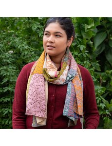Sjaal met Verhaal Sarisjaal Patchwork Aardetinten
