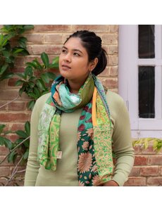 Sjaal met Verhaal Sarisjaal Patchwork Groentinten