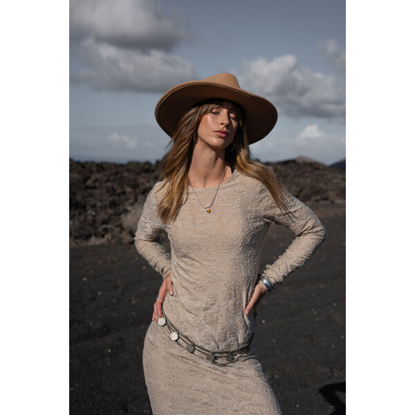 MOOST Wanted Jurk Yolan - licht beige | Moost Wanted