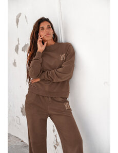 MOOST Wanted Trui Dani Artwork Dark Brown