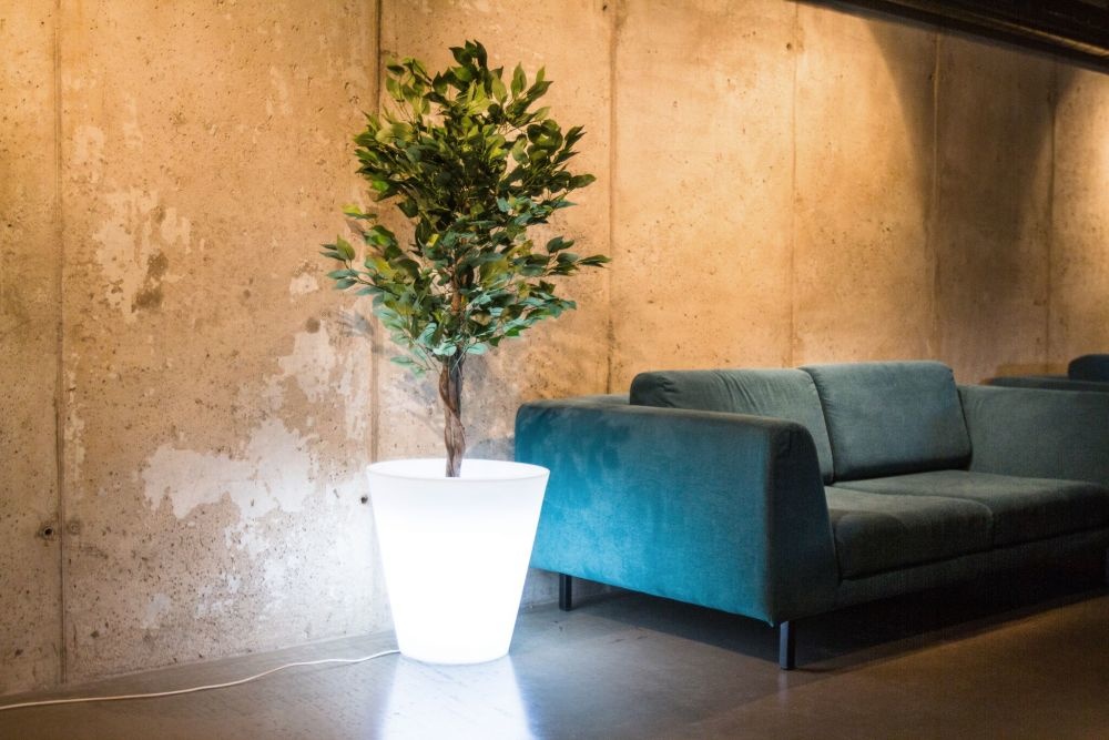 Bloempot wit met LED-verlichting 50 cm hoog