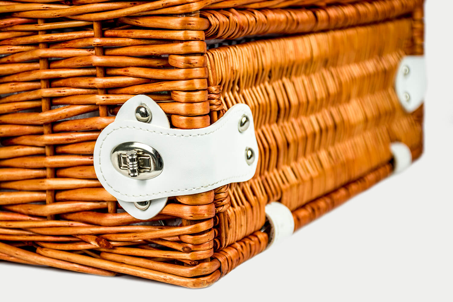 Rieten picknickmand XL 4-persoons + servies & thermotas