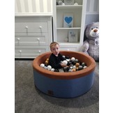 Blauwe ballenbad - stevige ballenbak - 90 x 30 cm - 200 ballen Ø 7 cm - wit, goud, zilver, zwart