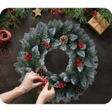 Kerstkrans voordeur - 50 cm - met Dennenappels
