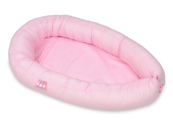 Babynest - baby nestje - 0-8 maanden - 100% katoen - 82x54cm - roze geruit