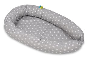 Babynest - baby nestje - 0-8 maanden - 100% katoen - 82x54cm - witte en grijze sterren