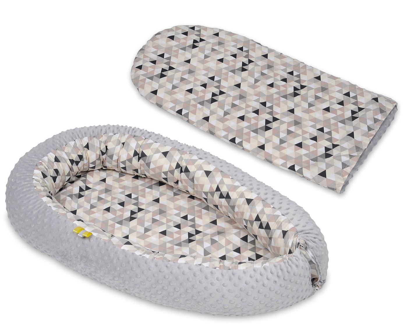 Babynest - baby nestje - 0-8 maanden - 82x54cm - beige driehoeken – grijs