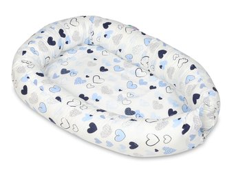 Babynest - baby nestje - 0-8 maanden - 100% katoen - 82x54cm - blauwe harten