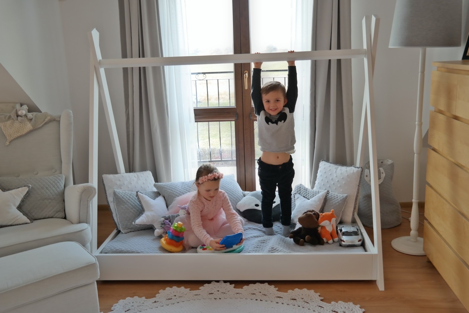 Houten bed - Scandinavische stijl - modern kinderbed - tipi tent stijl - 160x80cm - wit