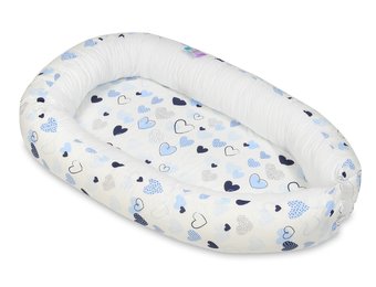 Babynest - baby nestje - 0-8 maanden - 100% katoen - 82x54cm - blauwe hartjes - wit
