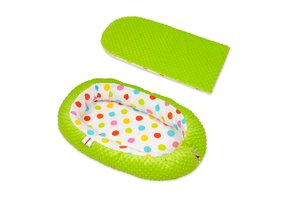 Babynest - baby nestje - 0-8 maanden - 82x54cm - lente stippen - groen