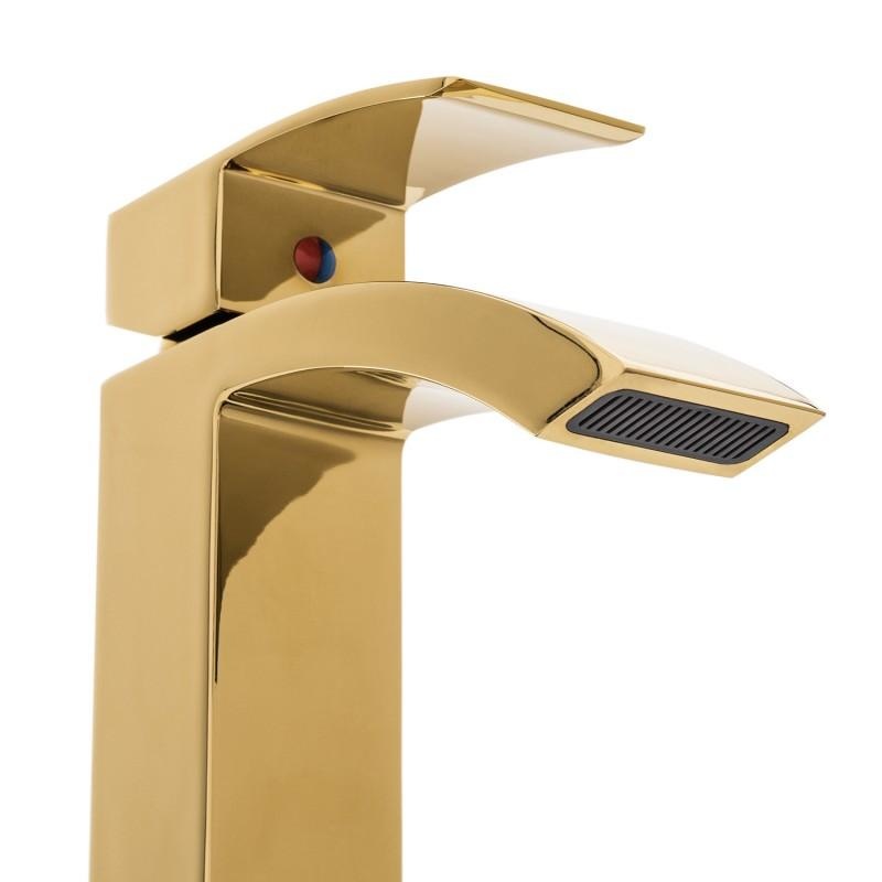 Badkamer wastafel kraan staande kraan goud