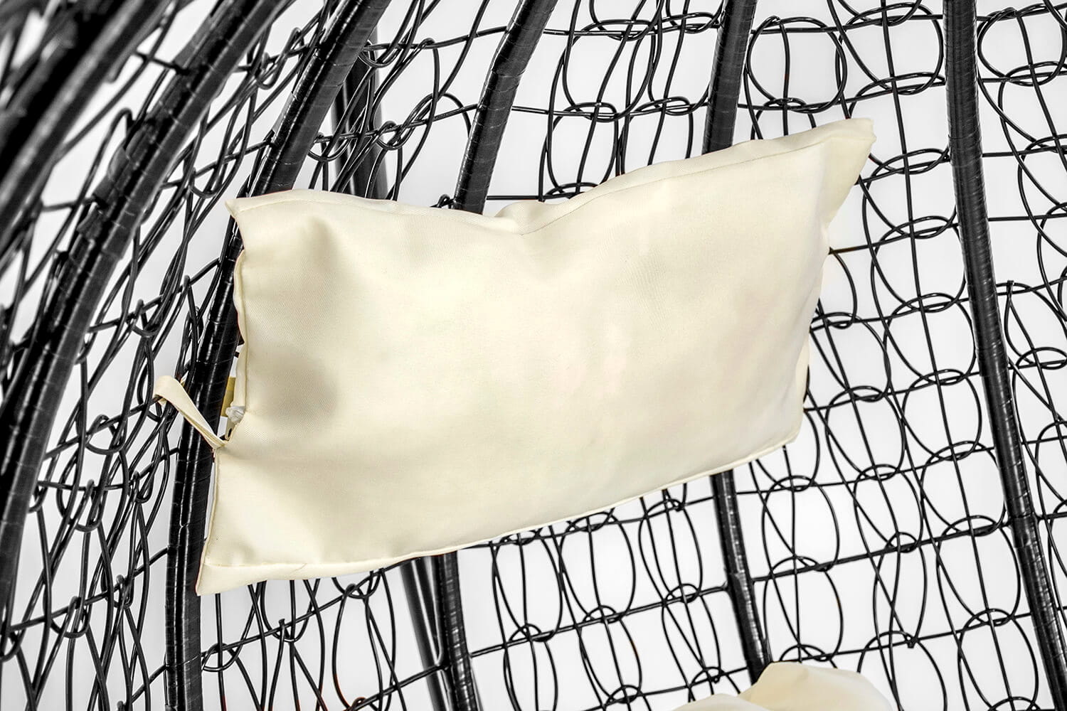 Hangstoel - met frame - zwart - beige kussen - tot 125 kg