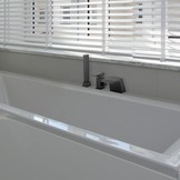 Badkraan met handdouche - en waterval uitloop - 3-gats - zwart