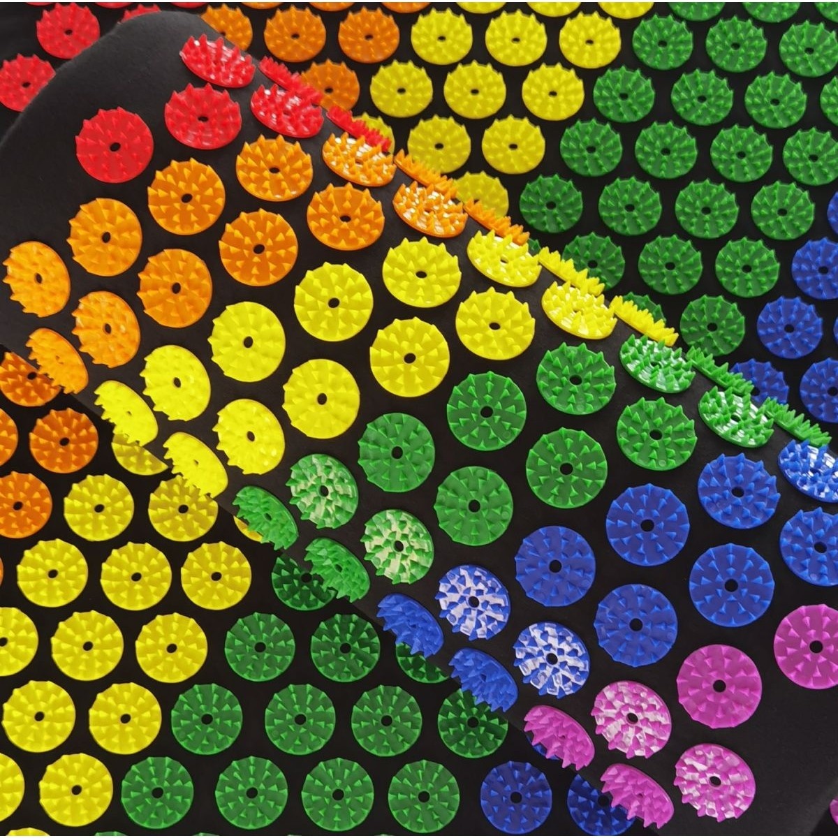 Spijkermat - shakti mat - 67x42x2cm - met kussen - regenboog