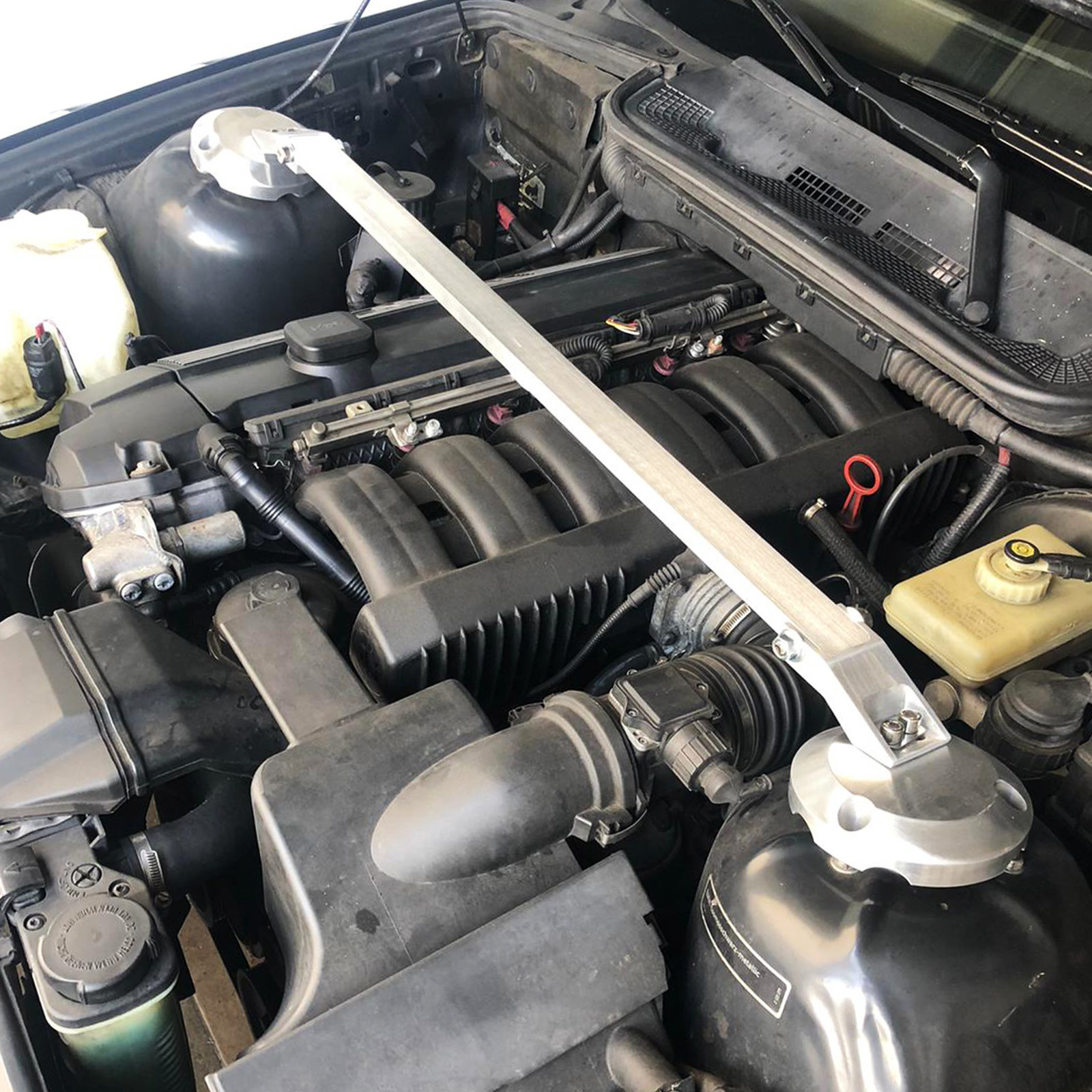 Aluminium veerpootbrug voorzijde 3-delig performance passend voor BMW 3 Serie E36 6 cil 90-99