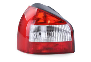 Achterlicht rood wit links geschikt voor Audi A3 8L Facelift 00-03 | OEM met E-keurmerk