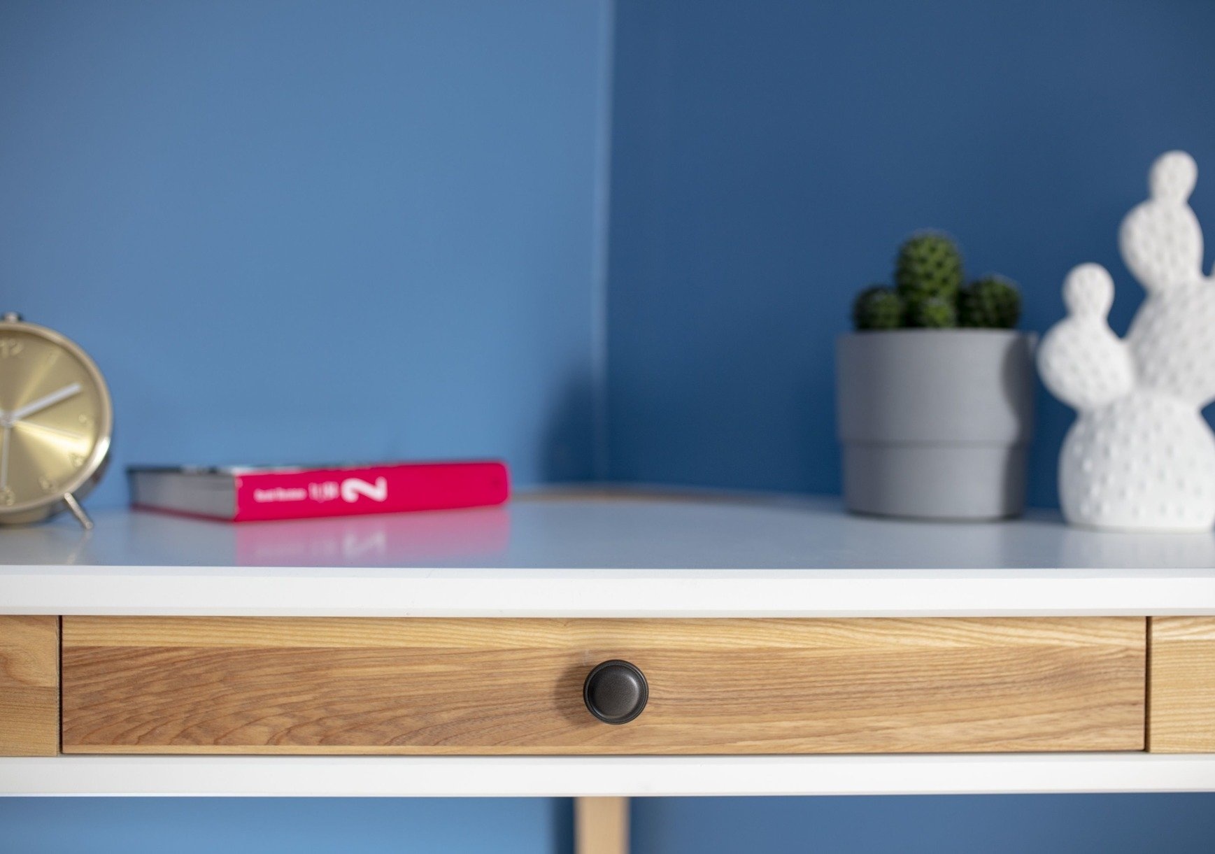 Ashme hoekbureau | Roze essenhout & MDF | FSC-gecertificeerd