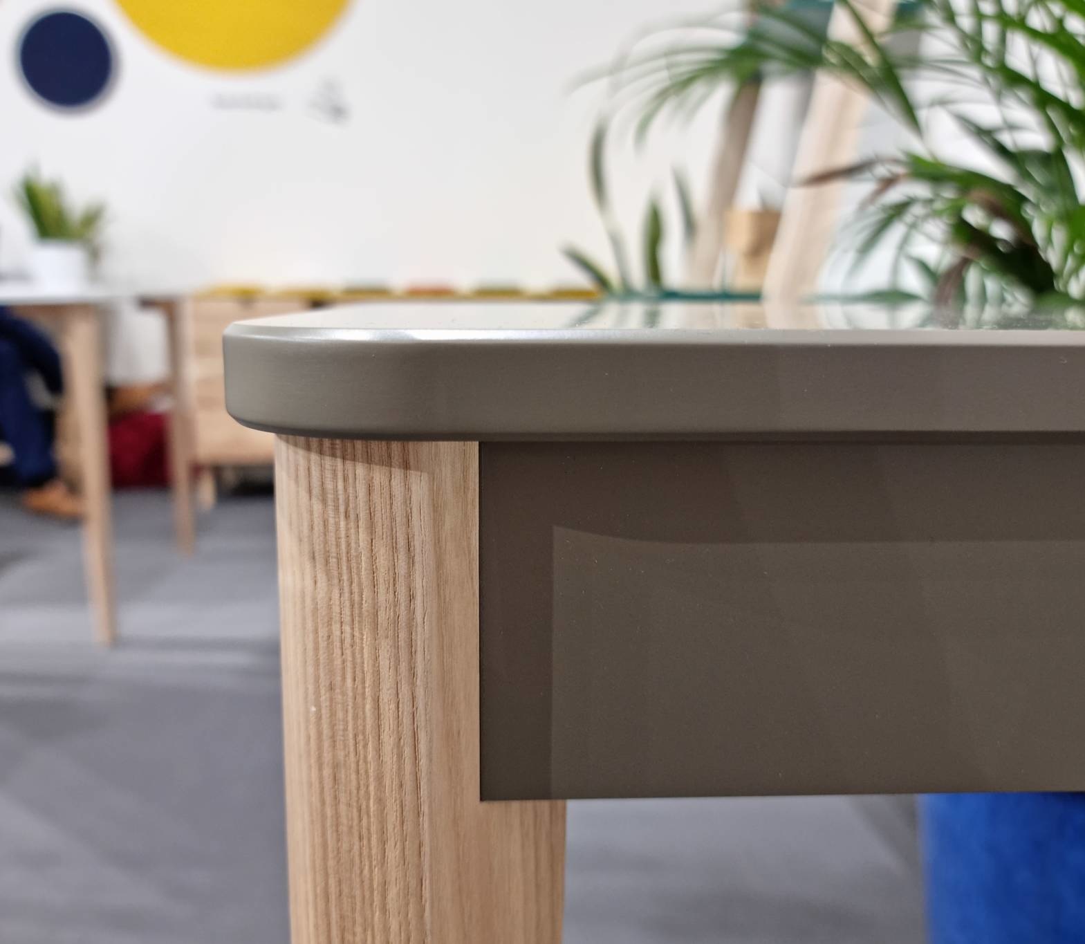 Ashme Essenhouten Consoletafel | Breedte 105cm x Diepte 35cm x Hoogte 74cm | Halfmat met Vluchtige Munt Kleur | FSCMIX Gecertificeerd