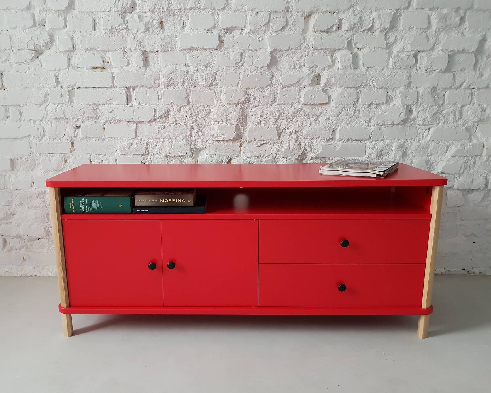 Ashme TV-standaard in Vluchtige Munt | 140cm Breed | Essenhout & MDF | FSC-gecertificeerd