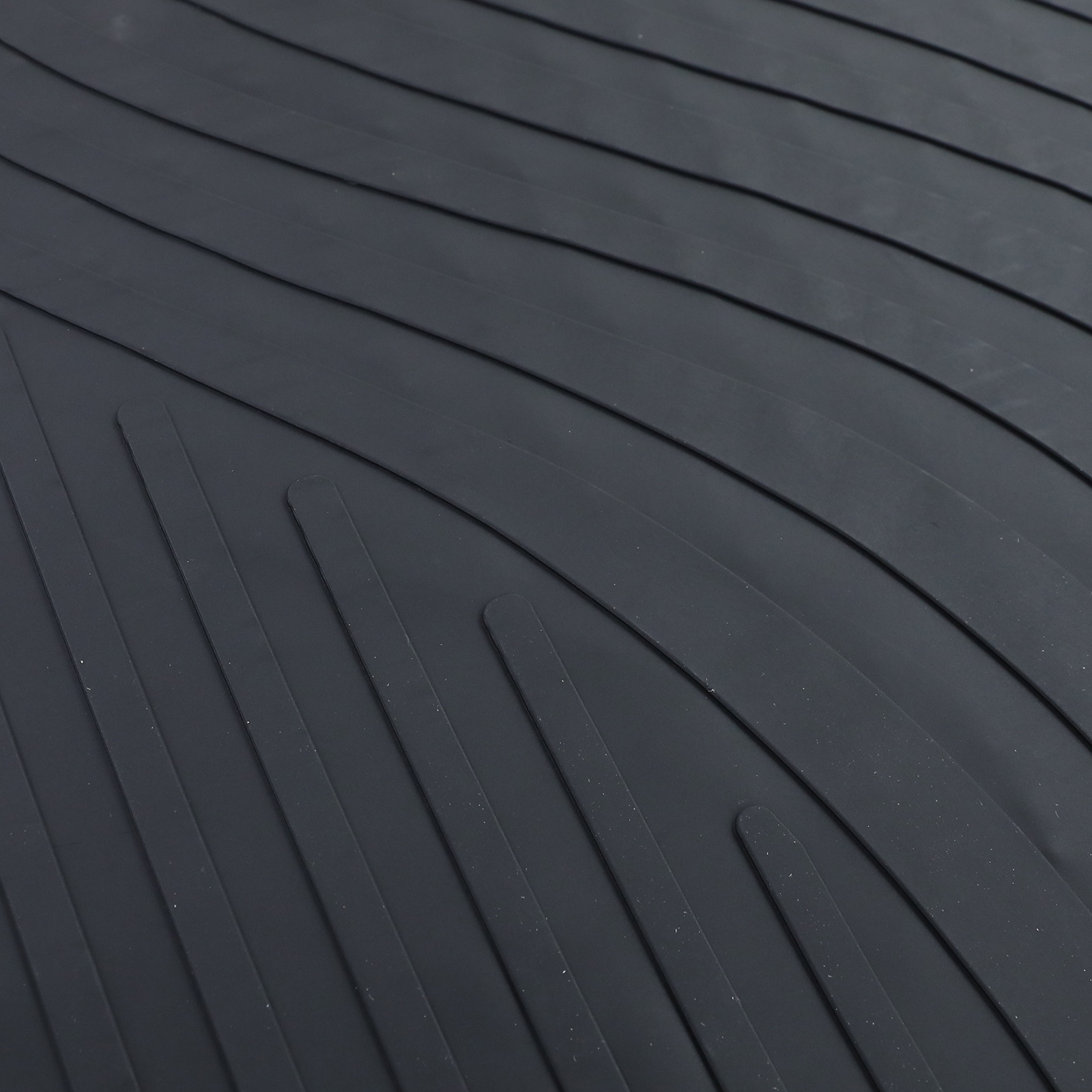 Rubberen vloermatten geschikt voor Peugeot 3008 vanaf 2009 - 3 stuks - Zwart