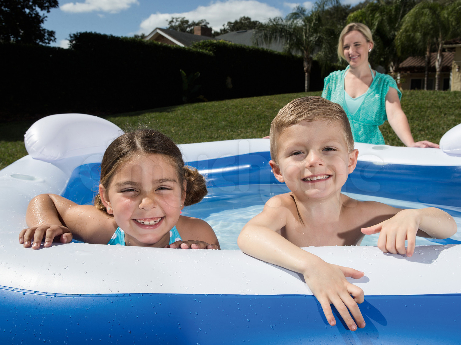 Bestway opblaaszwembad - 213x206x69cm - blauw