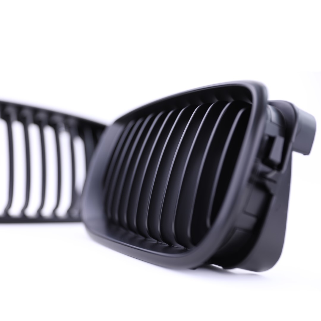 Autogrille geschikt voor BMW E46 Sedan Touring 01-05 - Sportieve look - Performance zwart