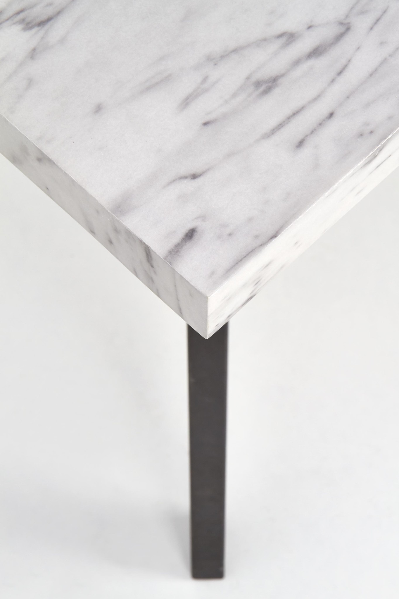 DALLAS - eettafel - 160-220x90x76 cm - marmer wit zwart